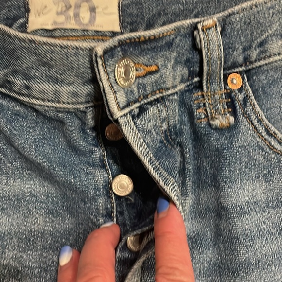 FREE PEOPLE We The Free Cutoff Denim Jean Shorts Shout & Twist Size 30 - Picture 6 of 12